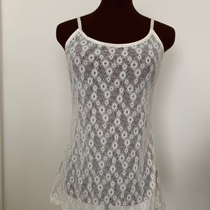 Detailed Mesh Tank Top
